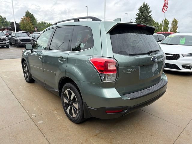 Used 2017 Subaru Forester 2.5i Limited AWD/4WD image 4