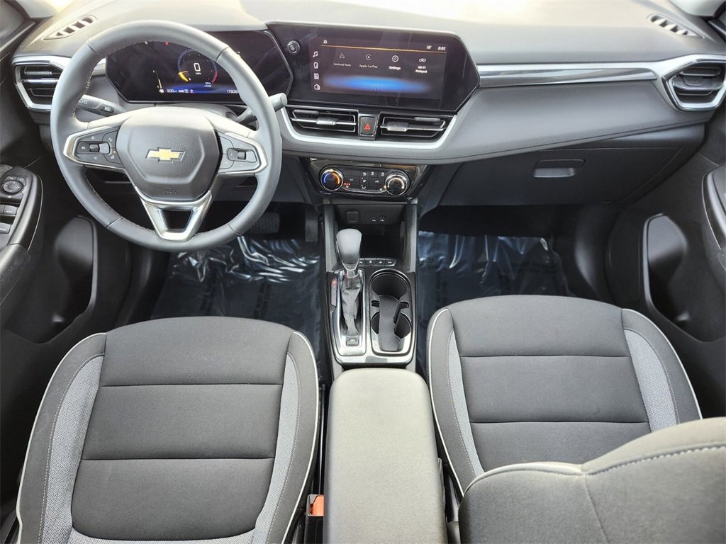 Used 2024 Chevrolet TrailBlazer LT w/ LT Cold Weather Package image 10