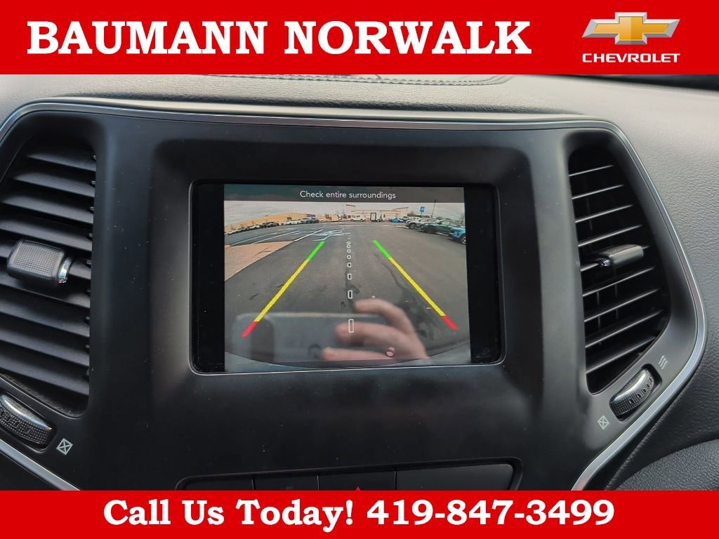 Used 2020 Jeep Cherokee Latitude Plus w/ Cold Weather Group image 33