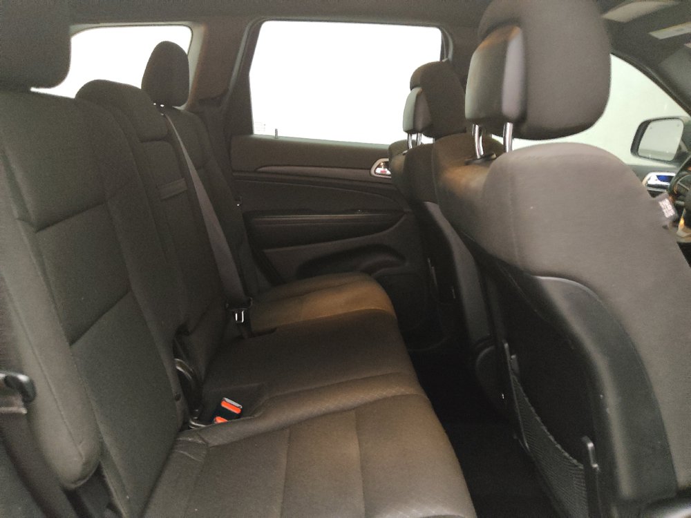 Used 2021 Jeep Grand Cherokee Laredo RWD image 19