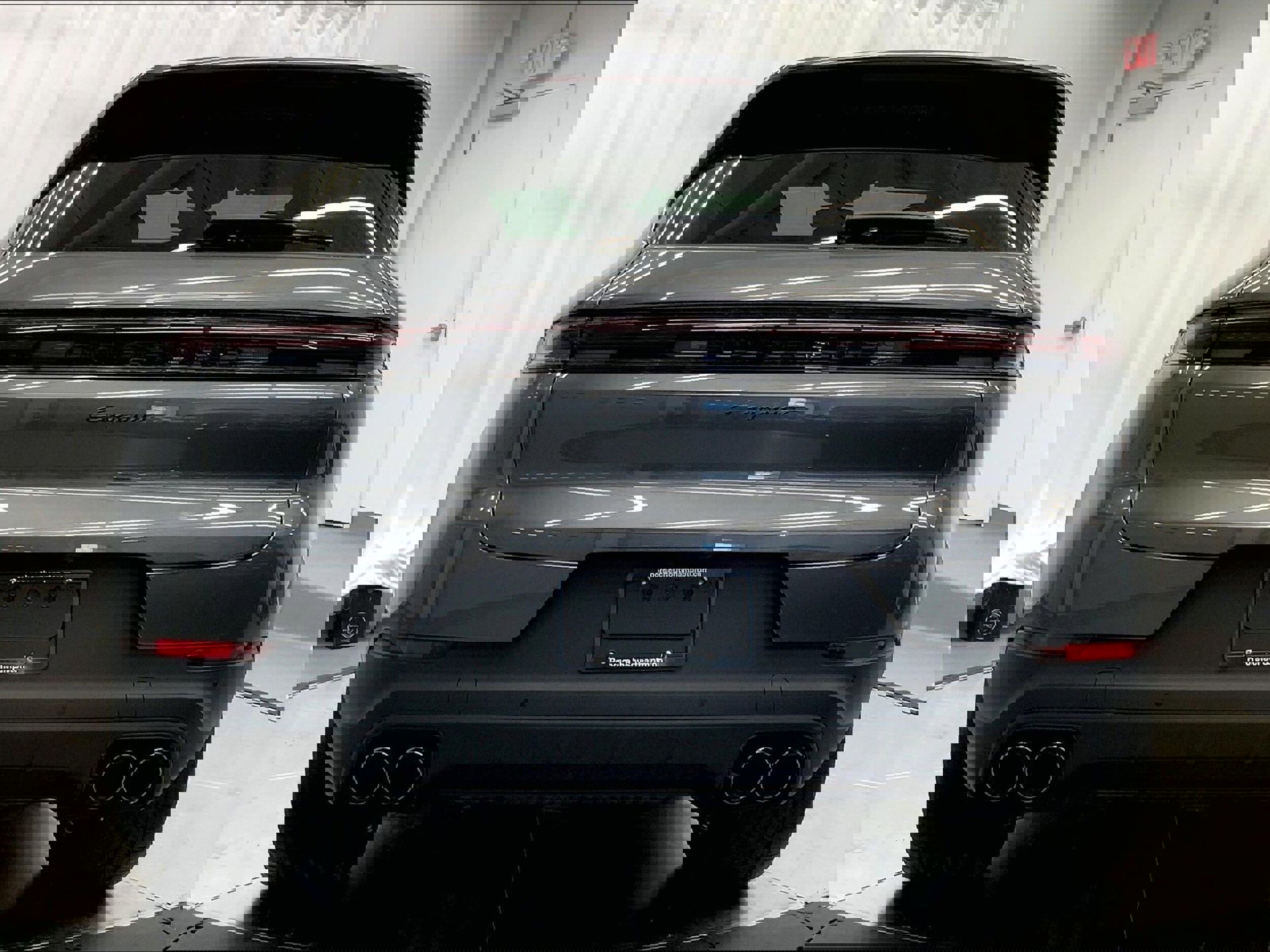 New 2025 Porsche Cayenne image 31