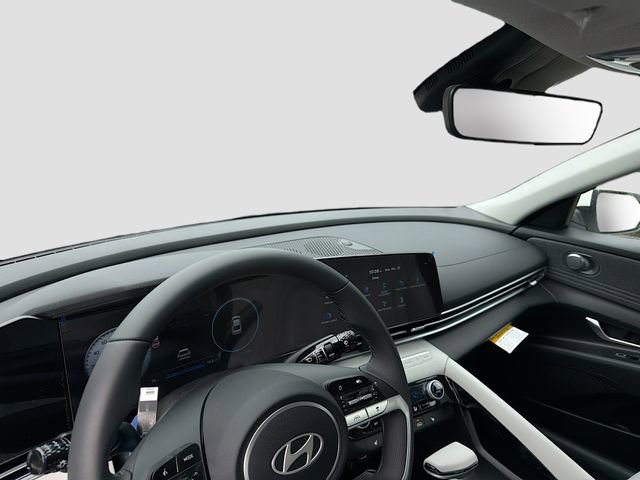 New 2026 Hyundai Elantra Limited image 9