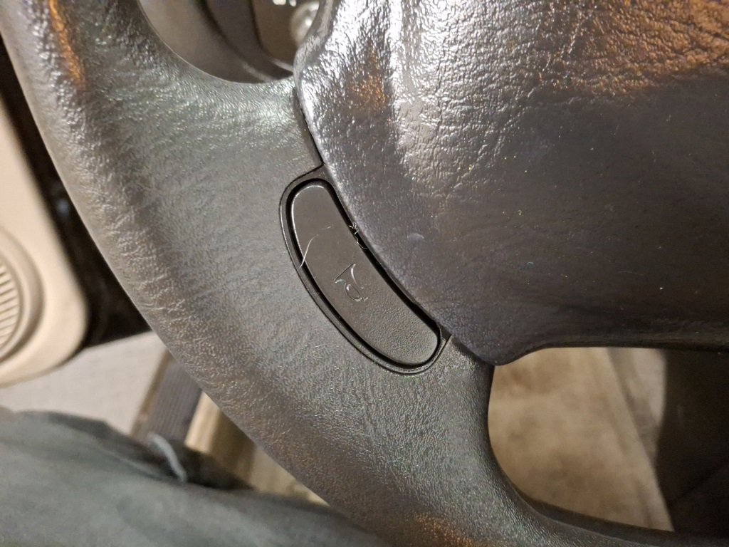 Used 1998 Saturn S-Series SL2 w/ SL2 Option Pkg 2 image 18