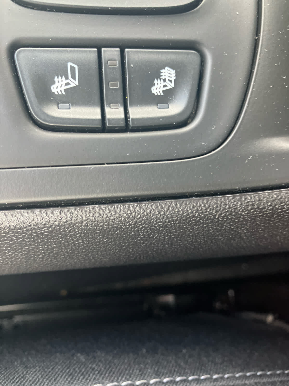 Used 2022 GMC Terrain SLE w/ Driver Convenience Package FWD image 28