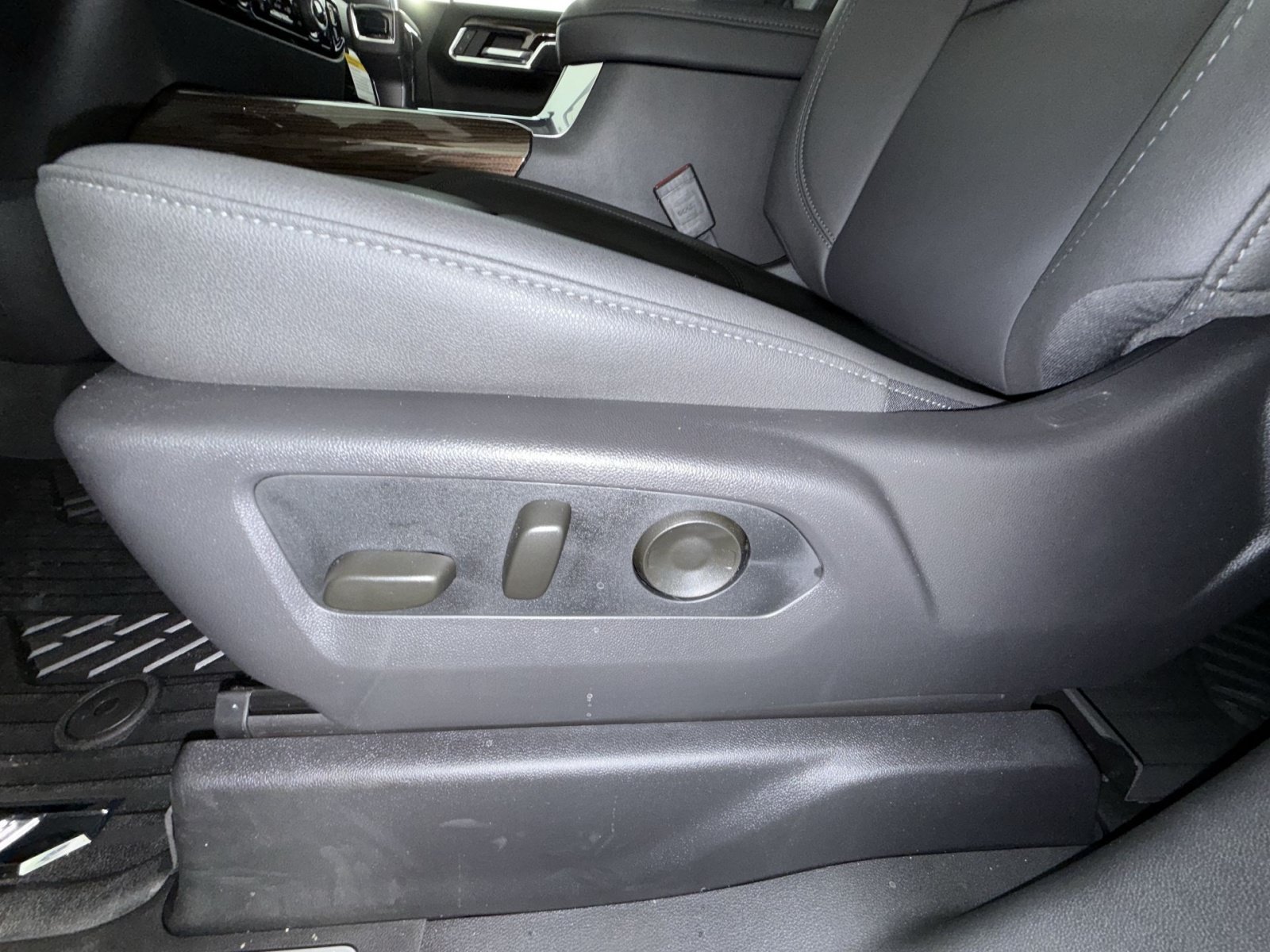 New 2026 Chevrolet Silverado 1500 LT Trail Boss w/ LT Trail Boss Premium Package AWD/4WD image 14