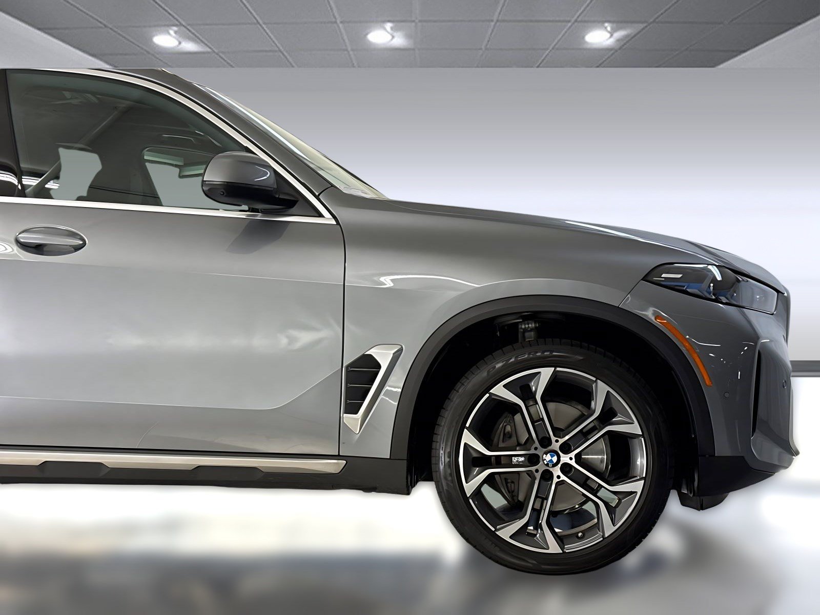 Used 2026 BMW X5 sDrive40i w/ Parking Assistance Package RWD image 35
