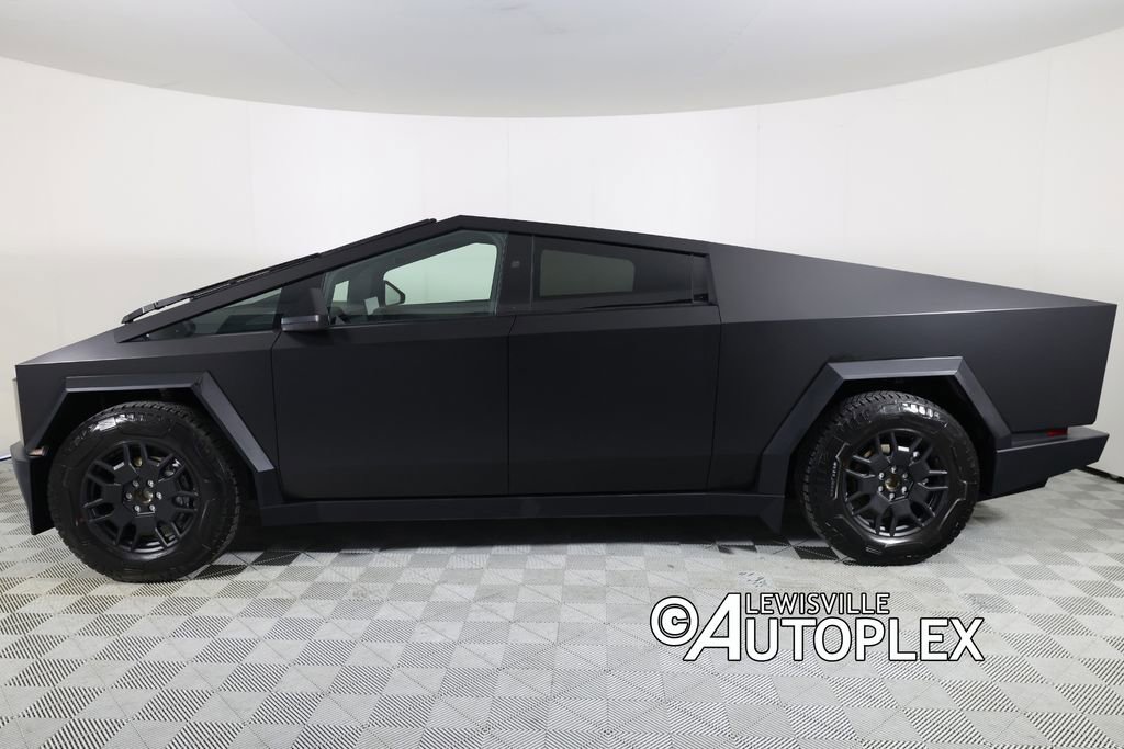 Used 2024 Tesla Cybertruck AWD Crew Cab image 13