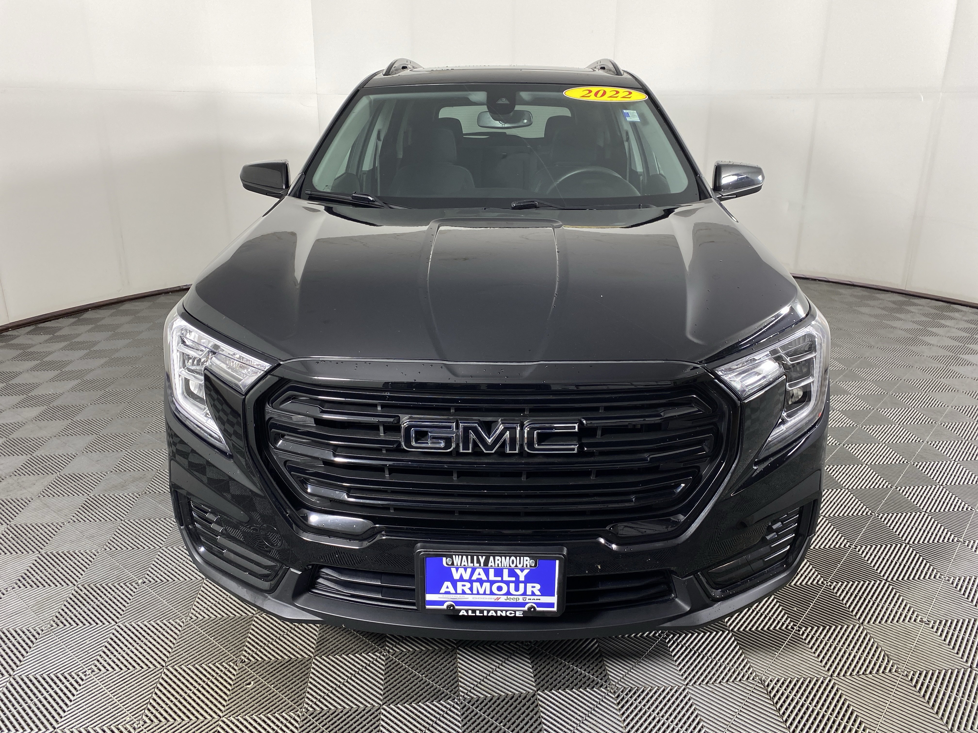 Used 2022 GMC Terrain SLE w/ Driver Convenience Package AWD/4WD image 13