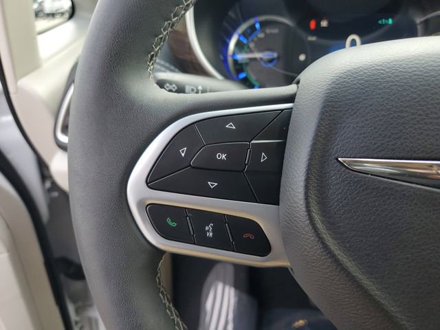 Certified 2023 Chrysler Pacifica Limited image 26