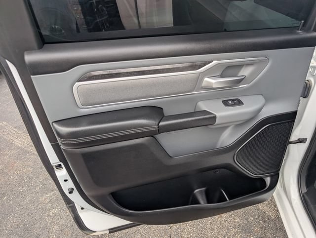 Used 2019 RAM 1500 Big Horn AWD/4WD image 14