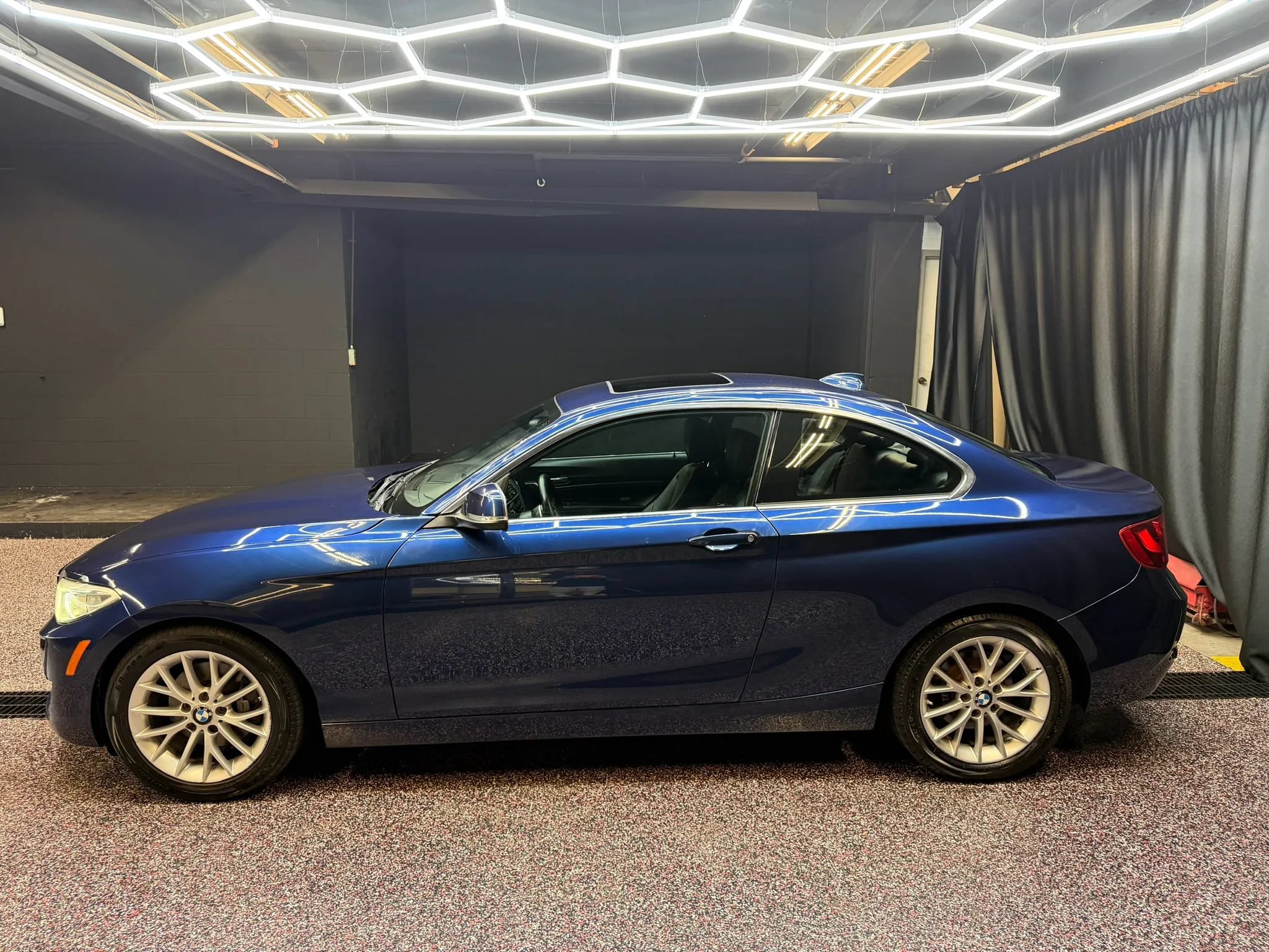 Used 2016 BMW 228i xDrive Coupe AWD/4WD image 5