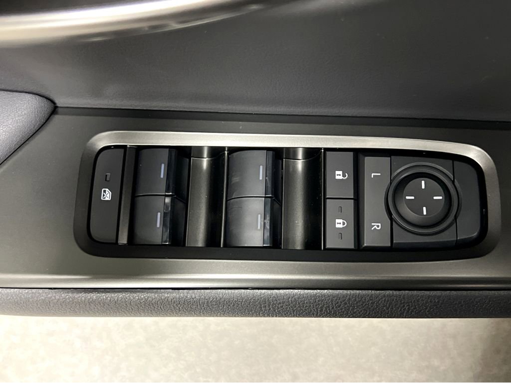 New 2026 Lexus UX 300h AWD image 40