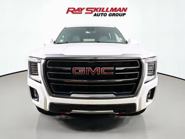 Used 2023 GMC Yukon XL AT4 w/ Technology Package AWD/4WD image 2