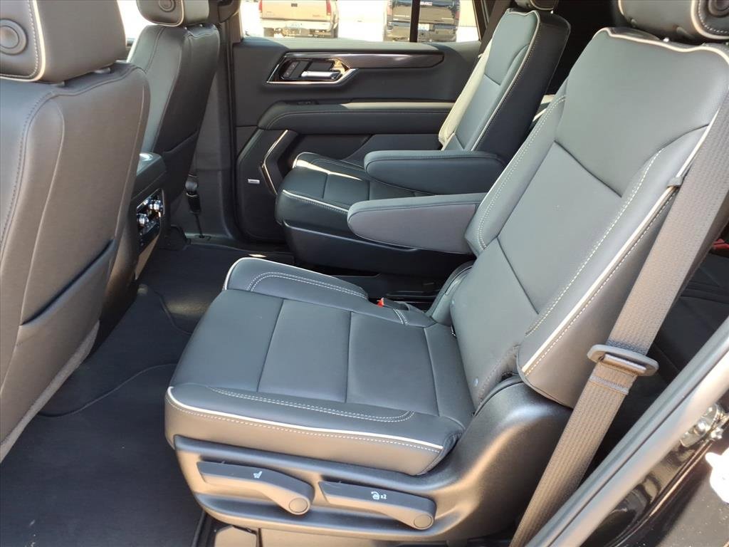 New 2026 GMC Yukon Elevation image 12