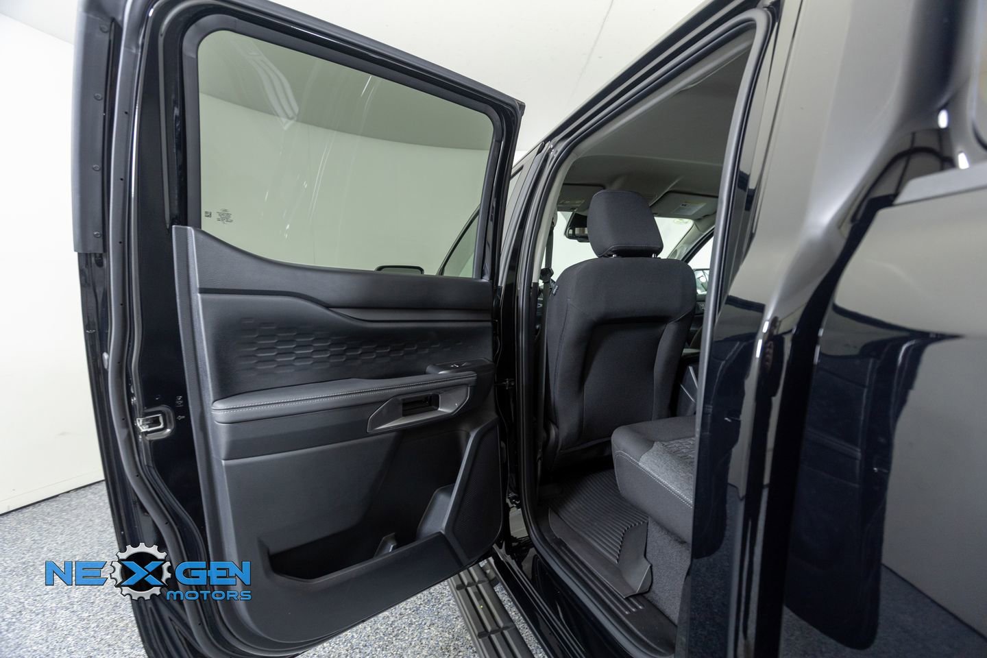 Used 2024 Ford Ranger XLT w/ Technology Package AWD/4WD image 24