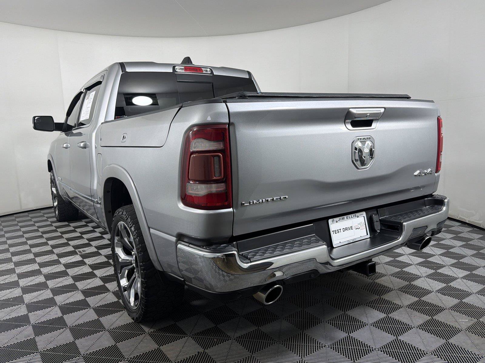 Used 2019 RAM 1500 Limited AWD/4WD image 4