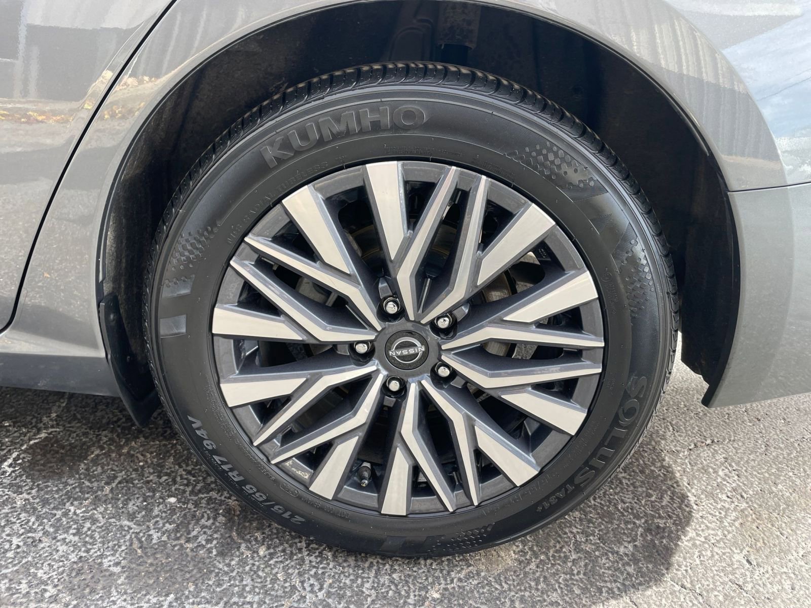 Used 2025 Nissan Altima 2.5 SV image 29