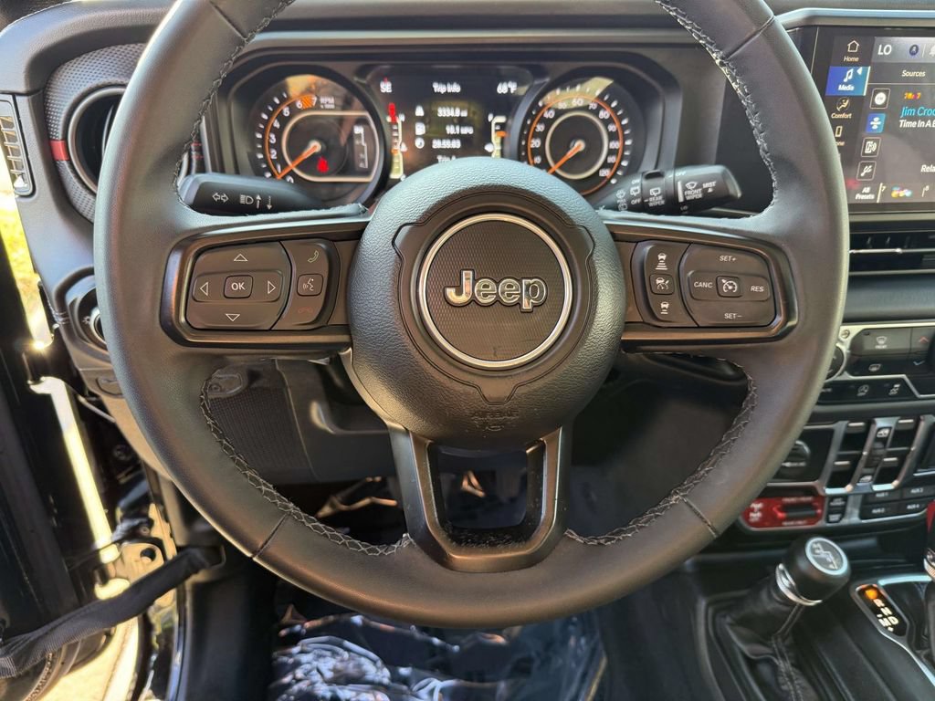Used 2025 Jeep Wrangler Unlimited Rubicon w/ XTREMEE 35" Tire Package AWD/4WD image 20