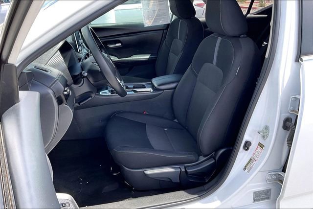 Certified 2025 Nissan Sentra SV FWD image 24
