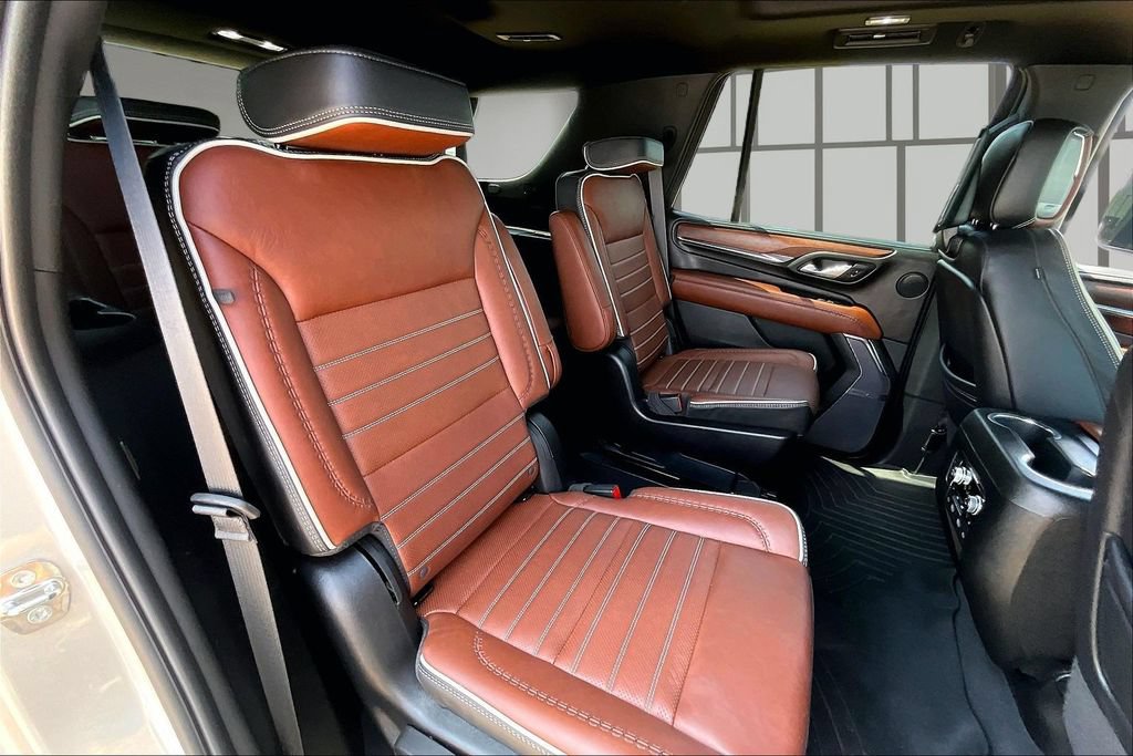 Used 2024 GMC Yukon Denali Ultimate AWD/4WD image 27
