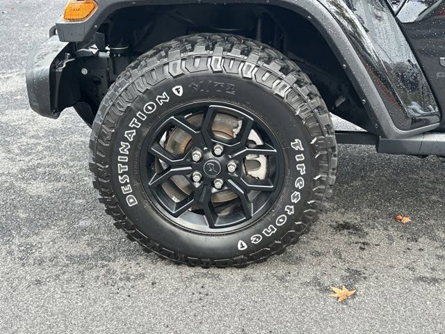 Certified 2024 Jeep Gladiator Willys image 13