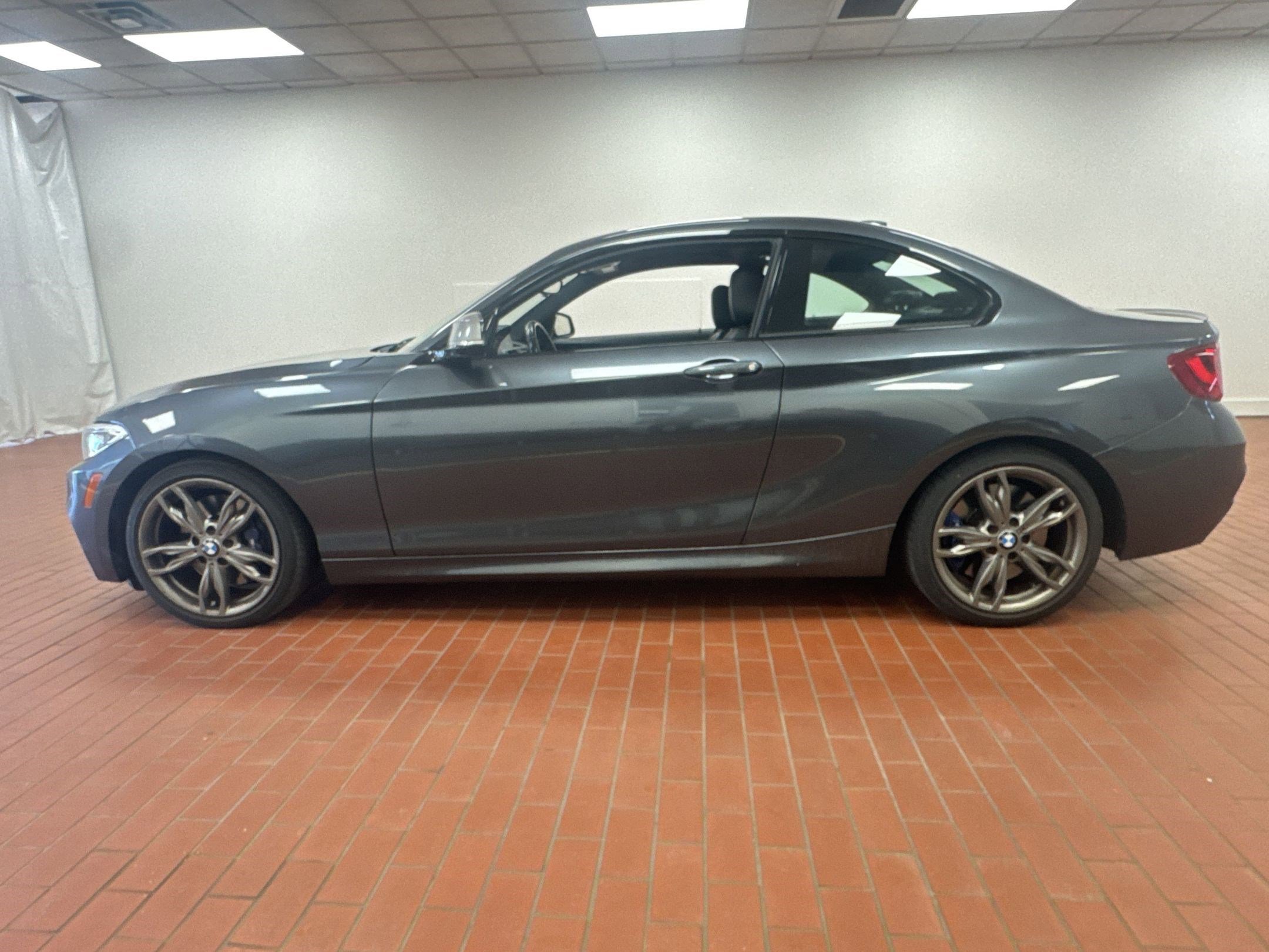 Used 2016 BMW M235i xDrive M235i xDrive image 2