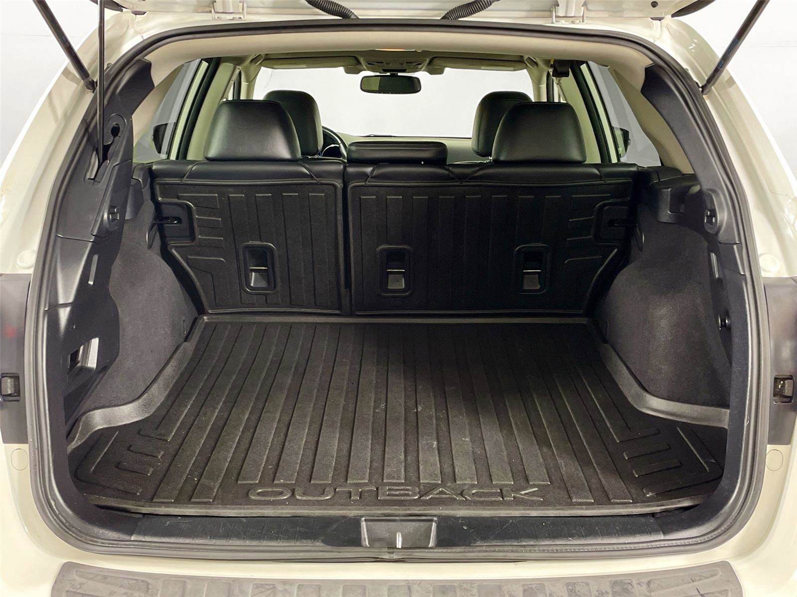 Used 2016 Subaru Outback 2.5i Limited image 26