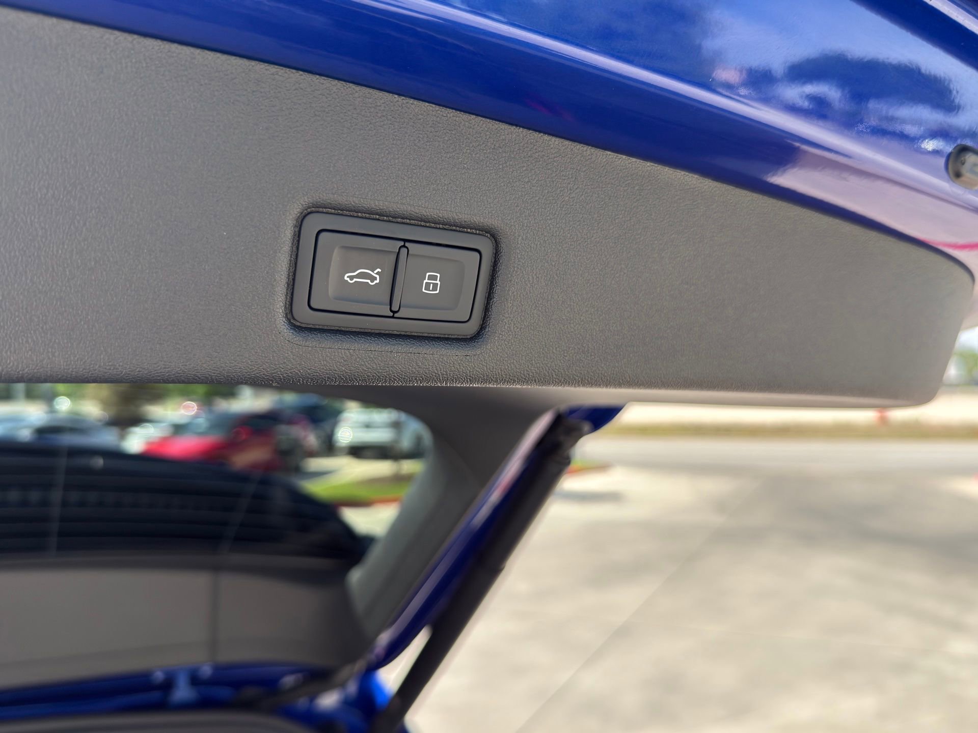 New 2026 Audi SQ5 Premium Plus image 8