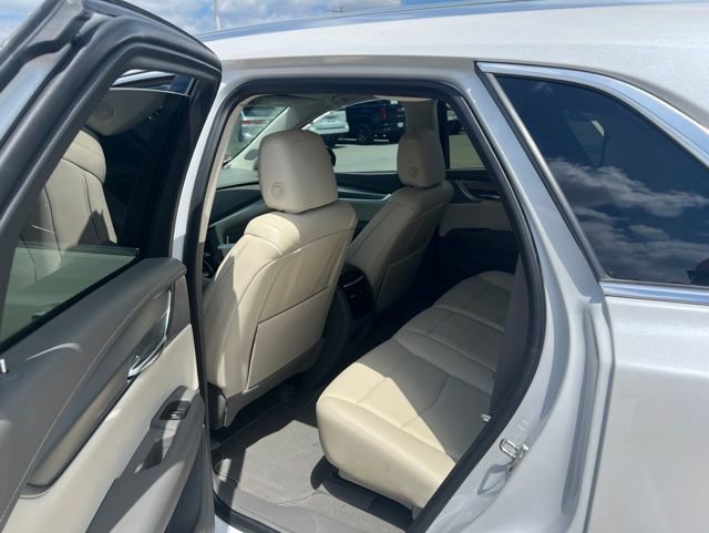Used 2024 Cadillac XT5 Premium Luxury FWD image 7