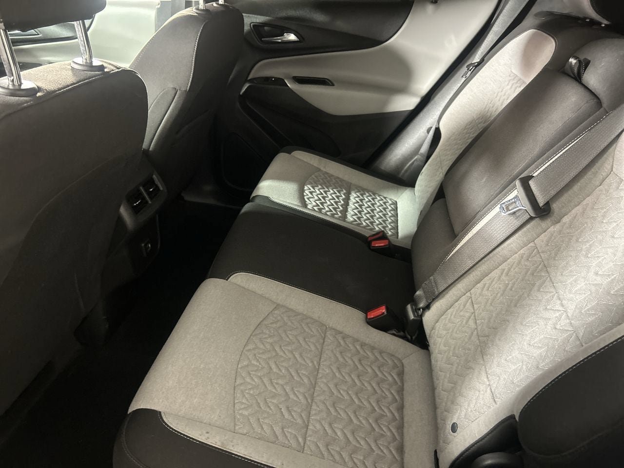 Used 2024 Chevrolet Equinox LS w/ LS Convenience Package FWD image 23