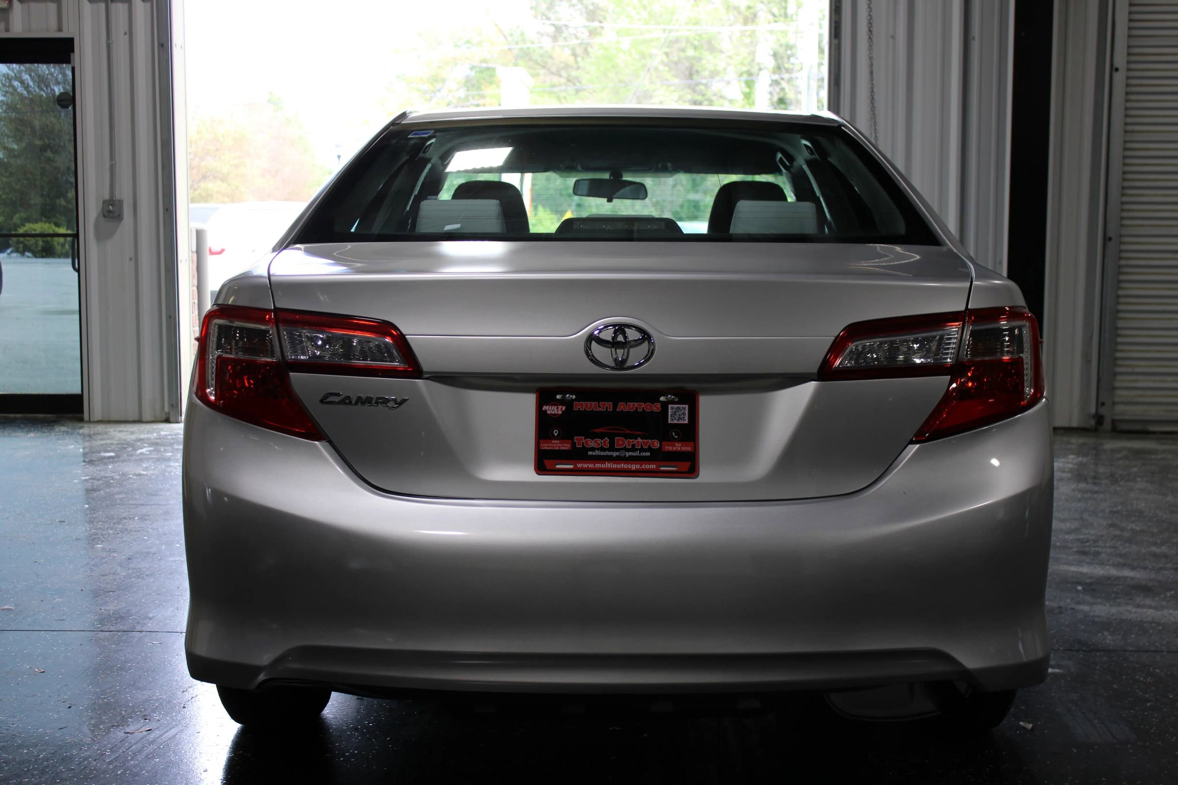 Used 2012 Toyota Camry L FWD image 4