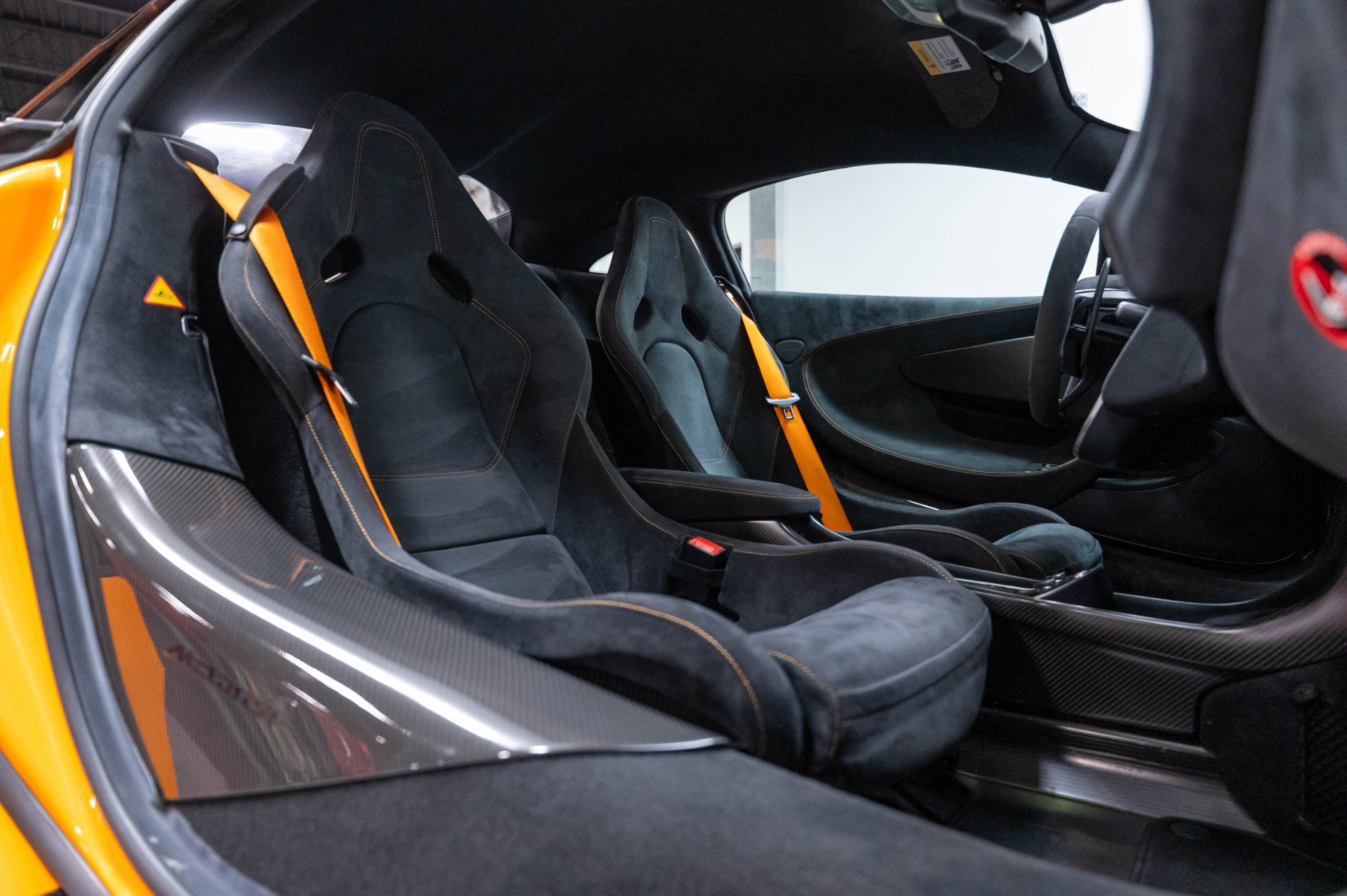 Used 2019 McLaren 600LT RWD image 23
