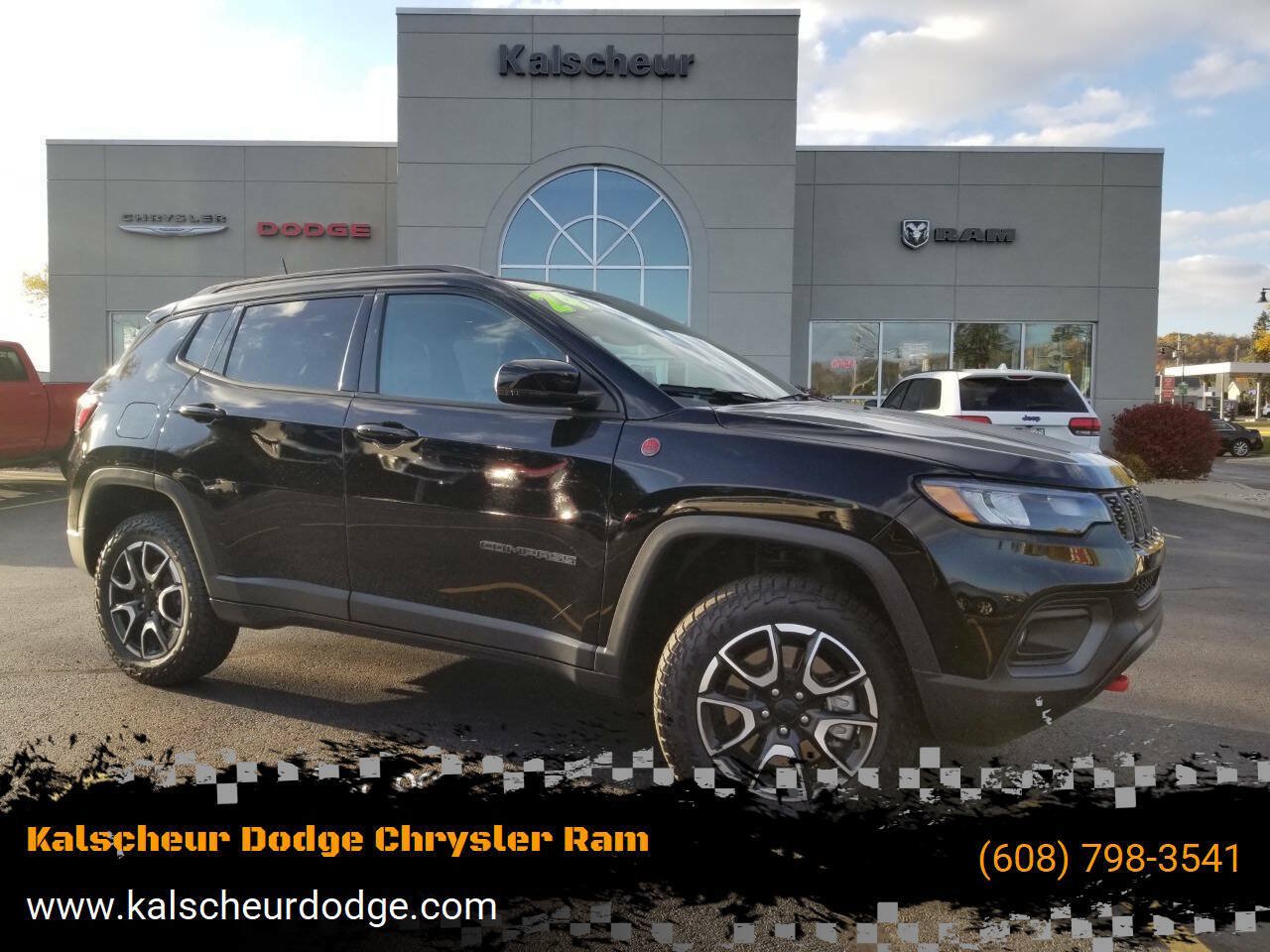 Certified 2024 Jeep Compass Trailhawk w/ Sun and Sound Group AWD/4WD image 1