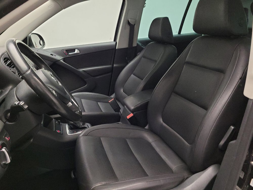 Used 2014 Volkswagen Tiguan SEL FWD image 17