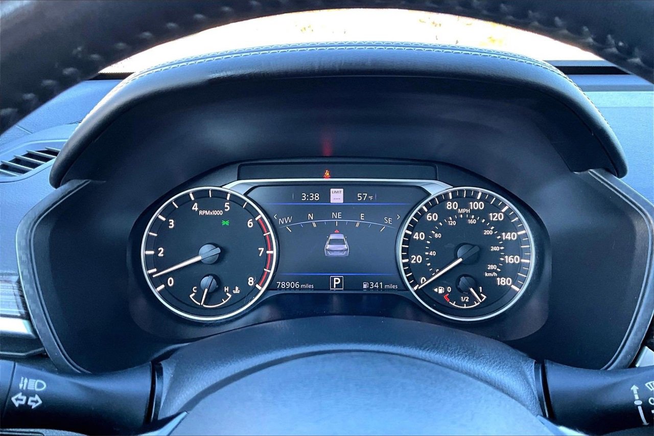 Used 2020 Nissan Altima 2.0 Platinum image 10