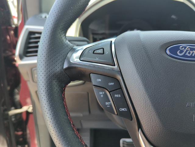 Used 2024 Ford Edge ST-Line AWD/4WD image 38