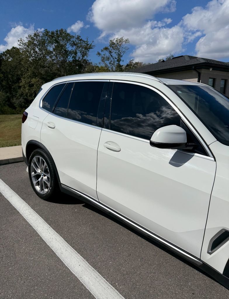 Used 2022 BMW X5 xDrive40i image 4