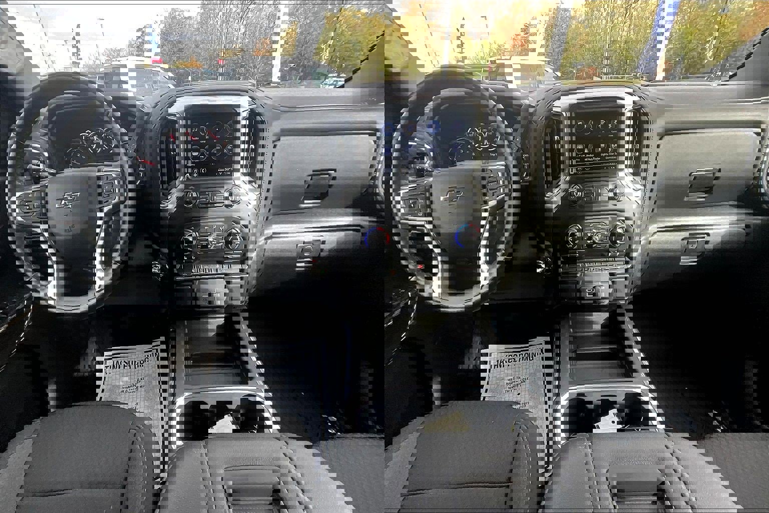 Used 2022 Chevrolet Silverado 1500 LT Trail Boss w/ Bed Protection Package image 16