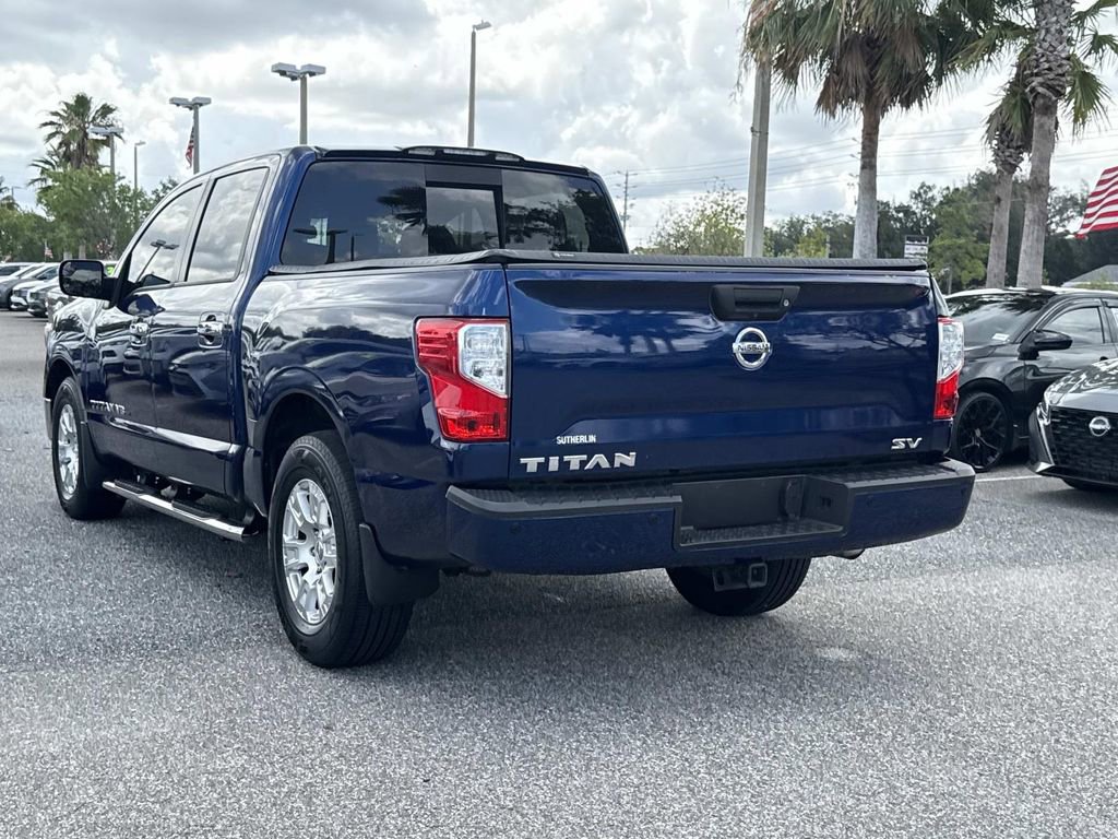 Used 2018 Nissan Titan SV w/ SV Convenience Package RWD image 6