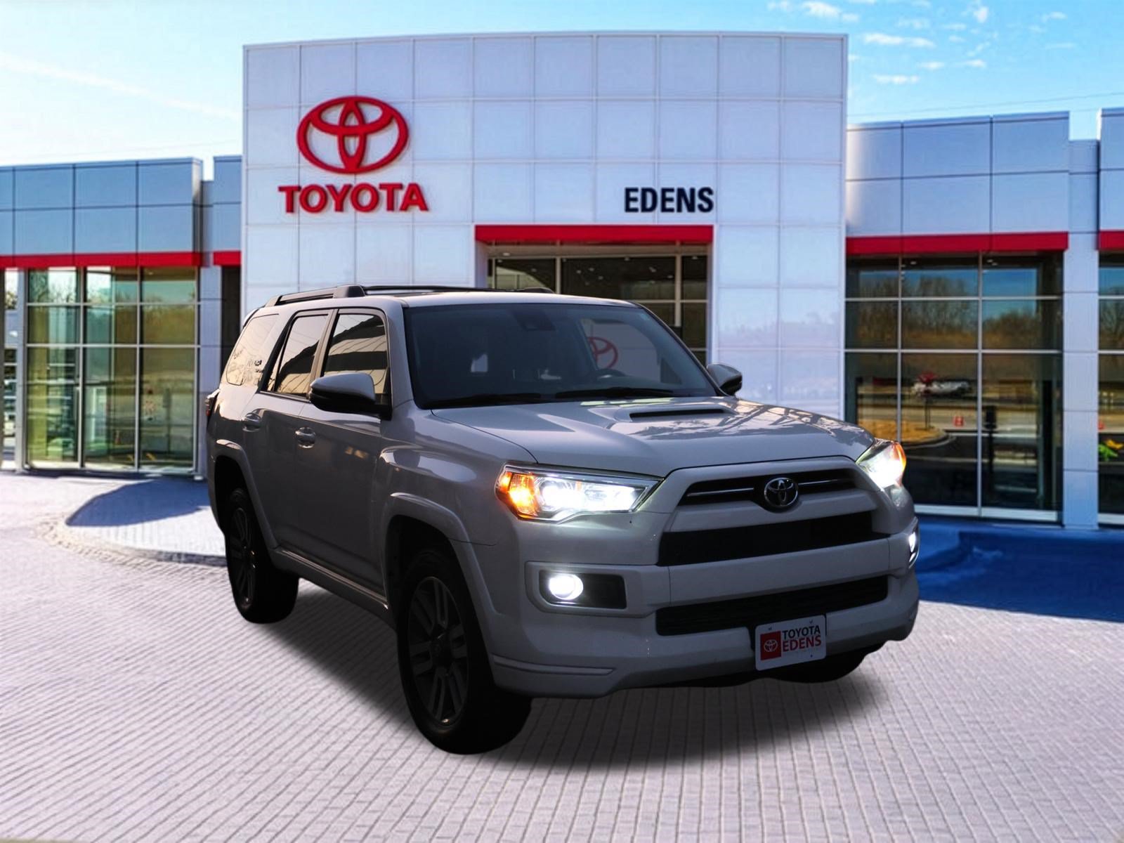 Used 2022 Toyota 4Runner TRD Sport w/ Technology Package AWD/4WD image 1