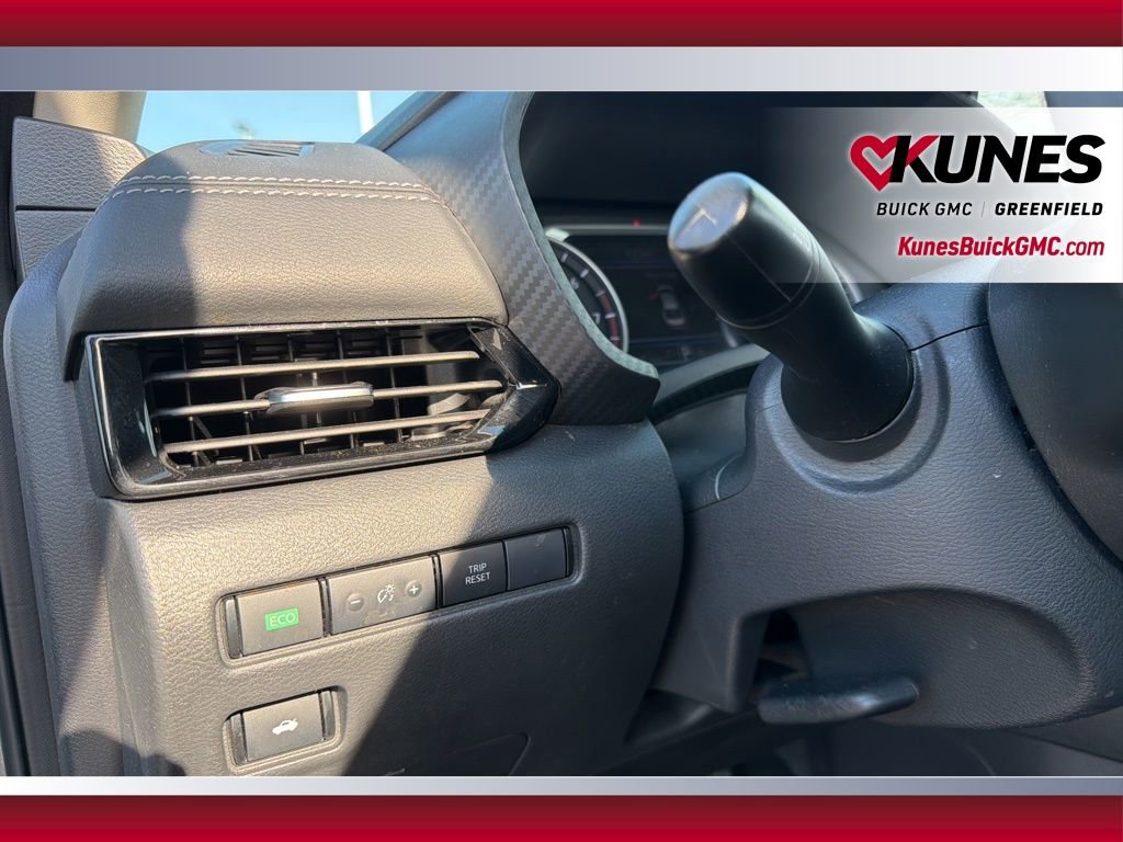 Used 2024 Nissan Sentra SV FWD image 18
