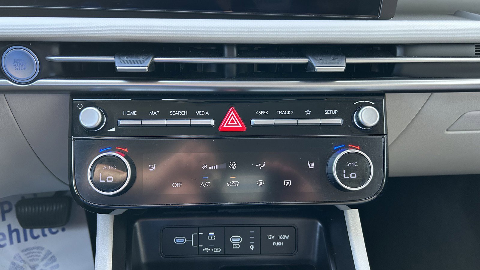 Used 2025 Hyundai Tucson SEL AWD/4WD image 30