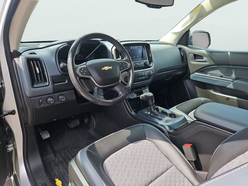 Used 2015 Chevrolet Colorado Z71 AWD/4WD image 11