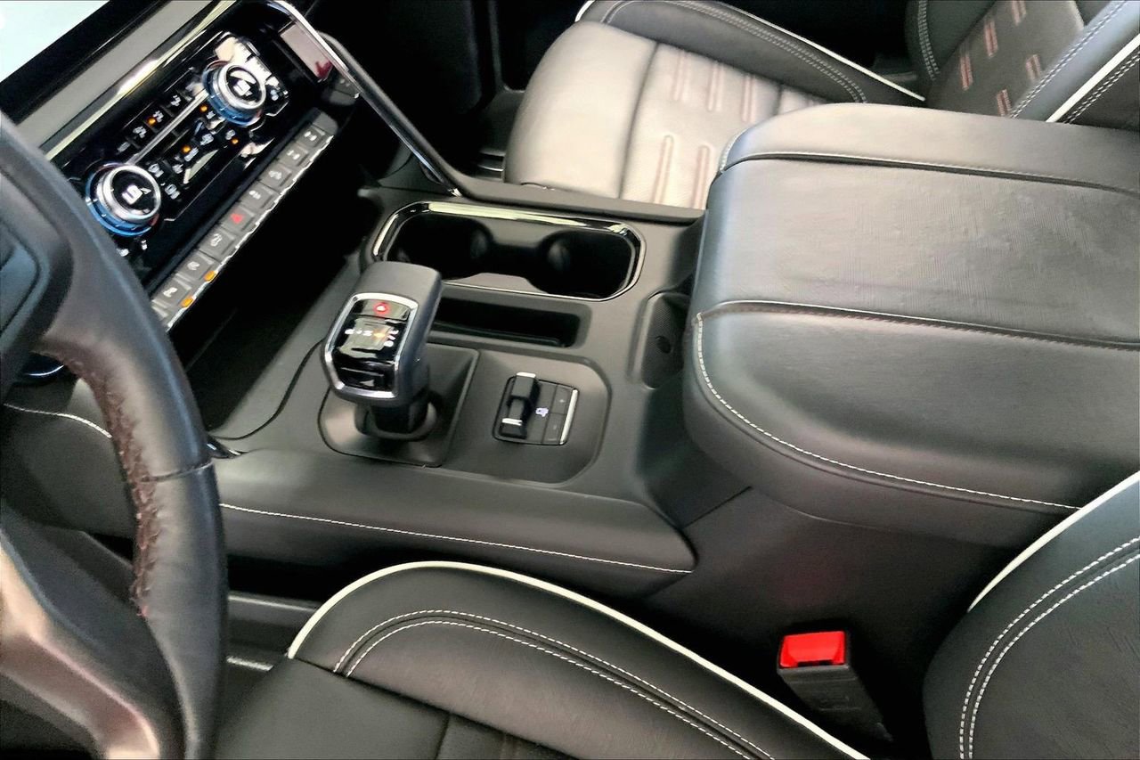 Used 2024 GMC Sierra 1500 AT4X image 17
