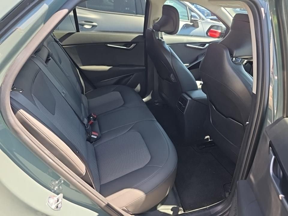 Used 2023 Kia Niro Wind FWD image 9