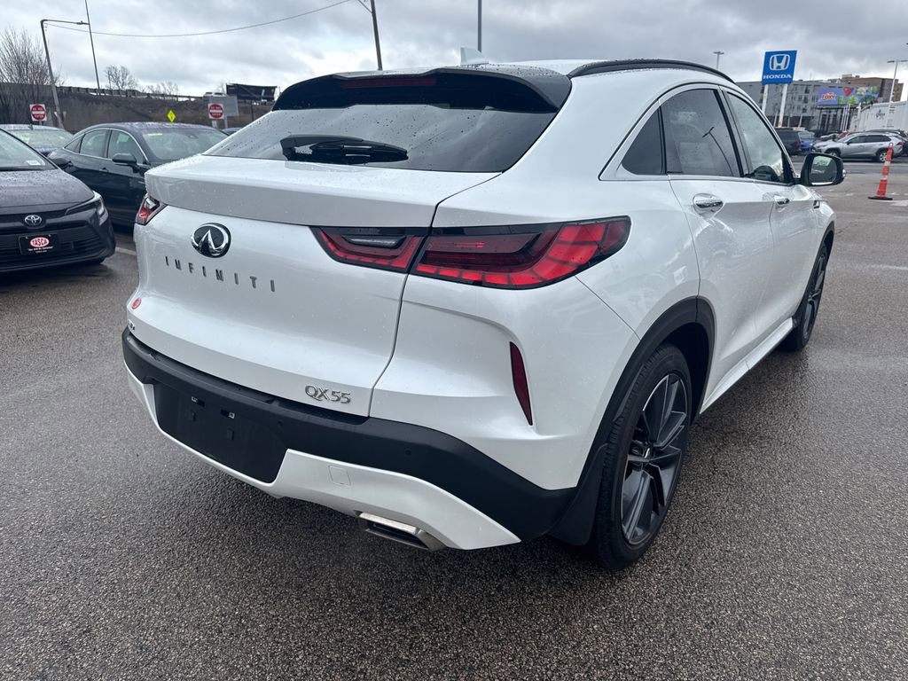 Used 2025 INFINITI QX55 Luxe w/ Cargo Package image 9