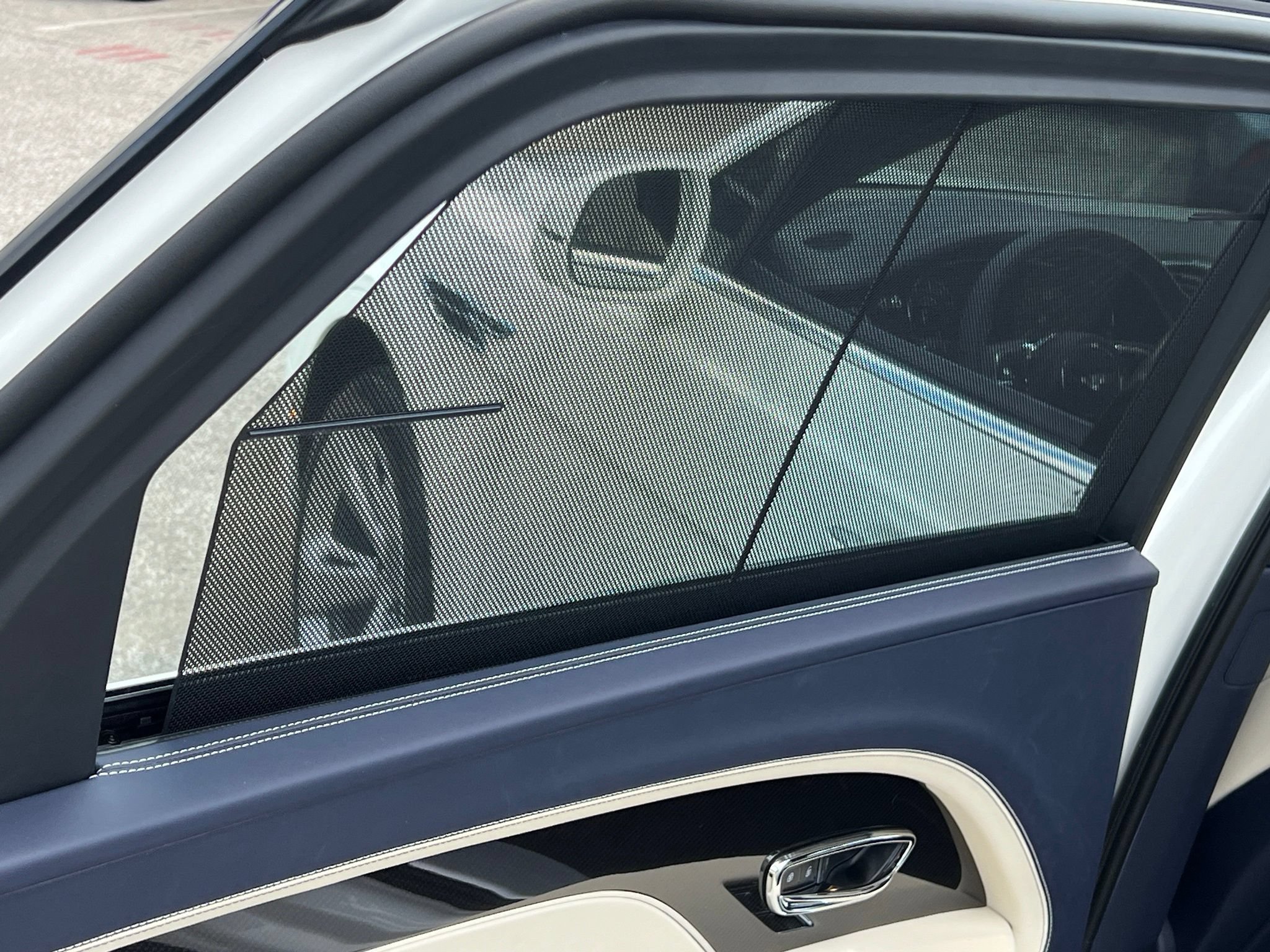 New 2026 Bentley Bentayga Extended Wheelbase AWD/4WD image 39