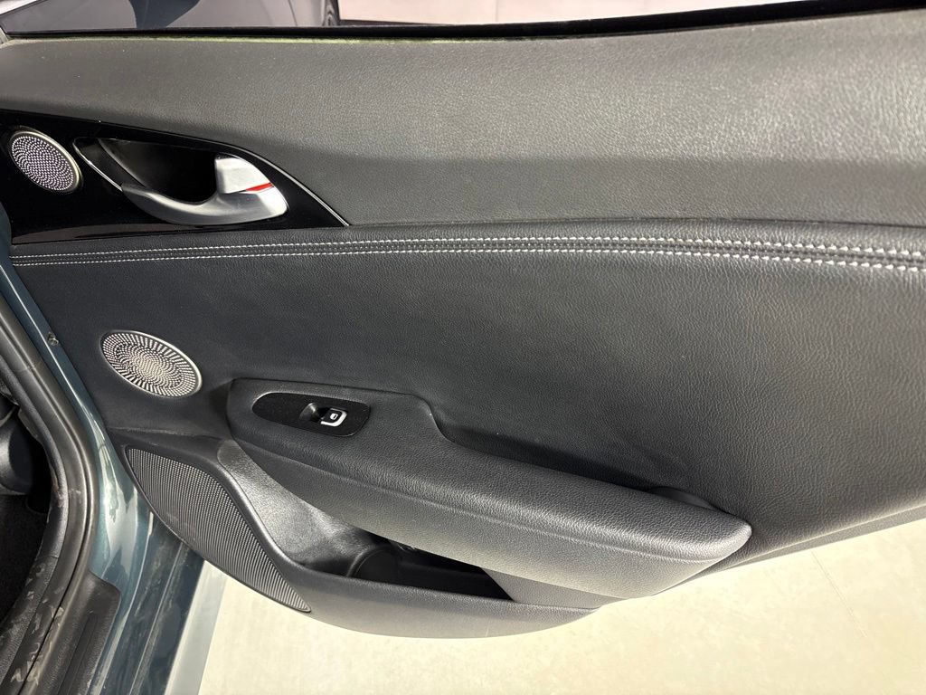 Used 2023 Kia Stinger GT-Line w/ Sun & Sound Package RWD image 18