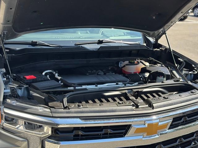 Used 2024 Chevrolet Silverado 1500 LT AWD/4WD image 61