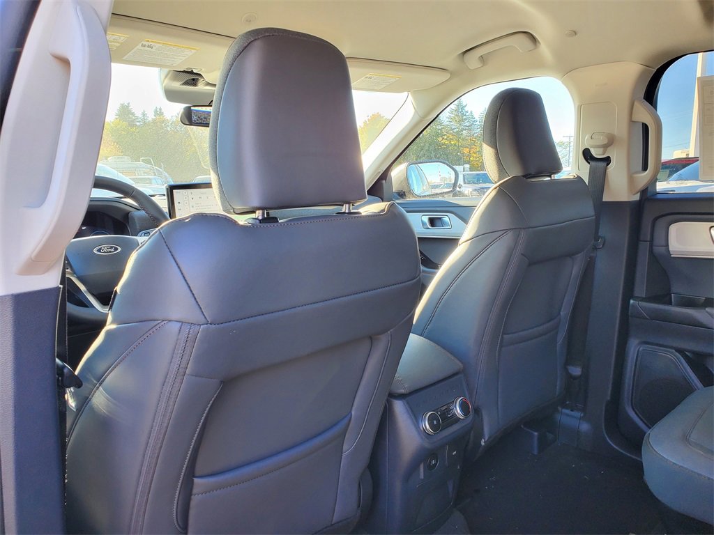 New 2026 Ford Explorer Active image 26
